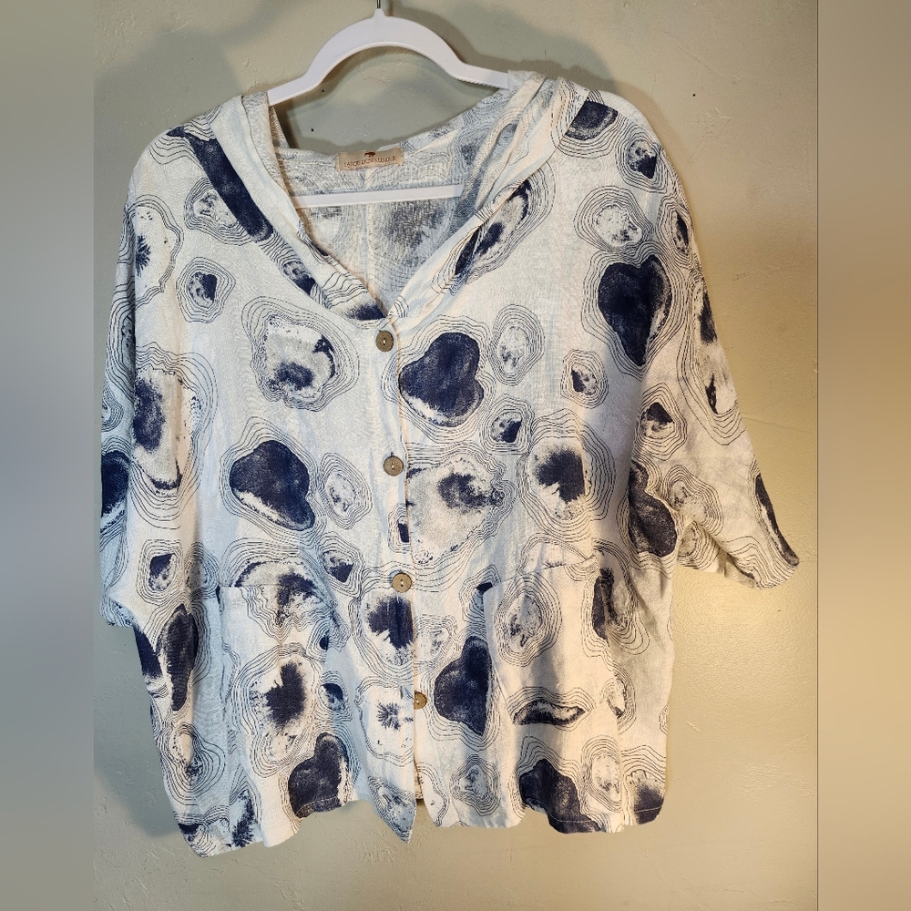 Lands Downunder Lightweight Hooded Button-Front Top in White and Blue Sz XL - Picture 4 of 7